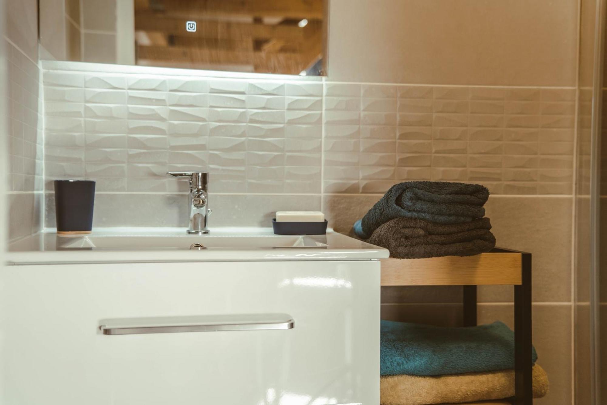 Appartement Cosy Ideal Pour 2 Personnes A Aubenas Eksteriør bilde